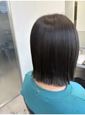 グレージュ×ミニボブ