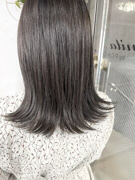 アーバイン バイ ピーシーエイチ(Irvine by P.C.H) グレージュ