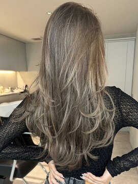 ヨロ 上野(YOLO) ハイライトカラーミルクティーベージュケアブリーチダブルカラー