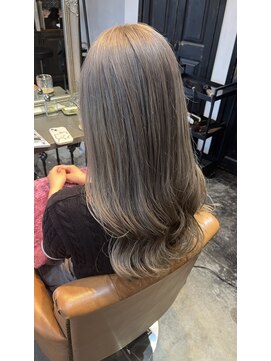 ヘアーデザイニングアリュール(Hair Desining ALLUЯE) ミルクティーグレージュ