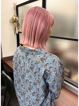 プチメゾントウキョウ(Petit Maison Tokyo) ペールピンク_切りっぱなしボブ