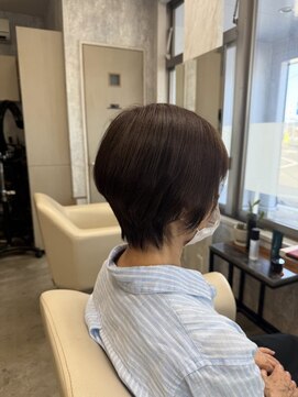 イーラ(E-LA) ショートボブ