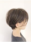 細めのハイライト×耳かけショート◎