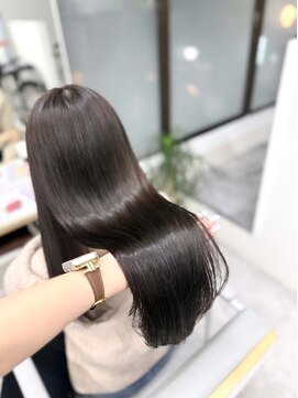 アチェロ(Acero.) 韓国風ダークブラウンカラー