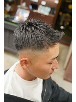 フォーコーナーズカットショップスリーセント 栄(FourCornersCutShop 3/cent)&nbsp;フェードショート