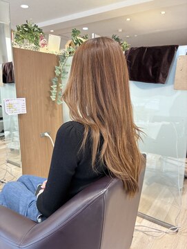 エル バイ ファースト(L by first) 【L by first】動きのあるレイヤーカット