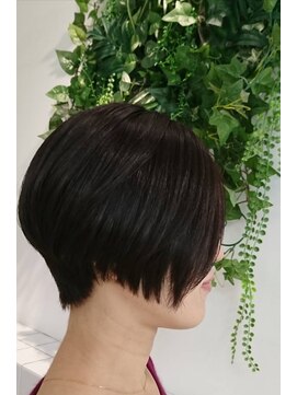プラスエム(+em) ハンサムショートボブ