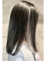 グランアージュ 柏西口店(grandage)&nbsp;透明感パールホワイト シルバーグレー ダブルカラー 柏 駅近 k2