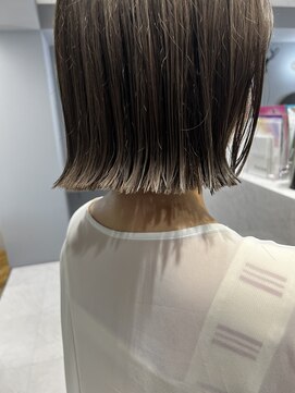 シカ 神戸三宮元町店(Cica) 切りっぱなし ボブ 髪質改善 透明感 ヌーディー 三ノ宮 元町