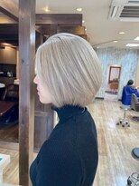 リングバイモアムー(Ring by Moremuu) makotoブリーチカラー