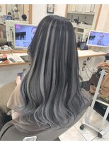 ラフューネ ヨコハマ(Raffune Yokohama) アンブレラカラー　ローライトブラック&グレーシルバー担当FUKU