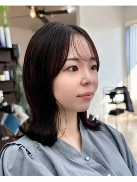 ラクシア(LucxiA) 韓国 くびれ 10代 20代 韓国ヘア 韓国カット 韓国風カット