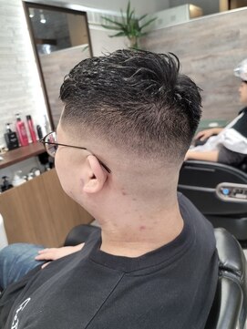 ロワジール 松戸店(Loisirs) スキンフェード