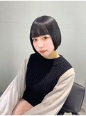 ボブカット 黒髪ボブ 前髪ぱっつん 艶髪