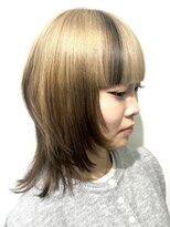 ルネラトーキョー(RUNERA TOKYO)&nbsp;ぱっつん前髪ウルフカットミルクティーベージュケアブリーチ
