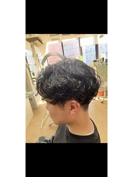 フィール(Feel B.P) ツイストスパイラルパーマ