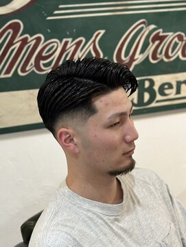 リルホビーズメンズグルーミング(Lil Hobbys Men's Grooming) <理容室><バーバー>ツーブロックシチサン