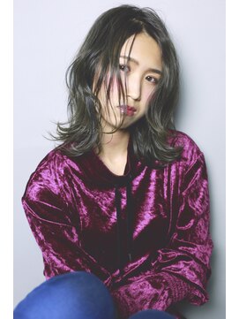 ネス(ness) [RIMMA]大人かわいい/オリーブグレージュ/外ハネミディ