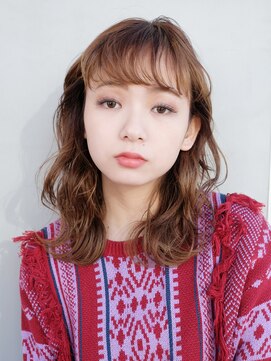 アルバム 銀座(ALBUM GINZA) レイヤースタイル_アッシュブラウンネオウルフ外ハネボブ_37019