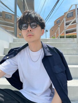 クオル 立川(QOL) 無造作パーマビジネスショートアップバングツーブロック刈り上げ