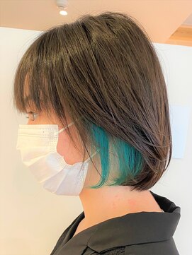 アズール 草加(azule) 20代大人かわいいヘア　グリーンのイヤリングカラー[草加駅]