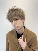 ハイトーン無造作マッシュ