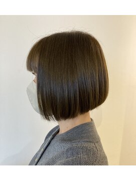 アンサン(unsung) 前下がりボブ