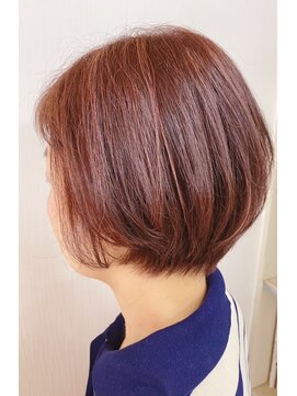 ヘアアートヒサ(HAIR ART hisa) 「RYOKO」 30代～40代   ハイライトピンク×くびれショート