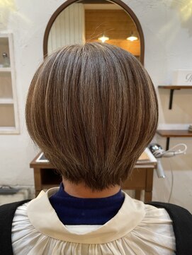 ヴィアンカ(Vianca) 白髪ぼかしハイライト×ファイバープレックスブリーチ