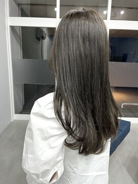 チーク(CHiiK) グレージュ