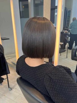 ダブル(W) ショートボブ/シアーブラウン