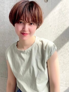 ルエラ 彦根(Luela) 艶髪ショート