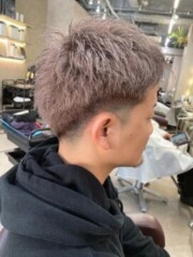 フラッグヘアー 博多駅前店(Flag HAIR) メンズ　ブリーチ　フェード　メンズカット　ヘッドスパ　眉毛