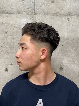 レンゲン(LENGEN) メンズパーマフェードバーバーツイスト理容室カット