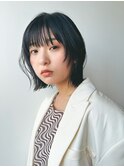 顔周りレイヤーカット切りっぱなしボブグレーアッシュカラー