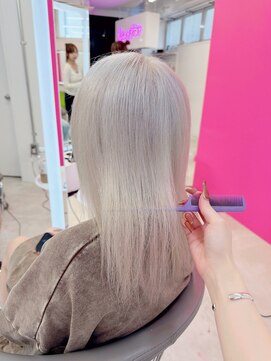 ロサ ファイブヘアー(Rosa..5Hair) 思わず見惚れる！！儚げホワイトシルバー☆