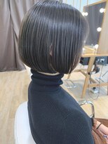 ネオリーブ チロル 横浜西口店(Neolive CiroL.)&nbsp;丸みボブ　ハイライト　ダークアッシュベージュ