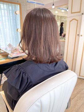 ネオリーブ チロル 横浜西口店(Neolive CiroL.) こなれミディ 縮毛矯正 大人可愛い くびれボブ