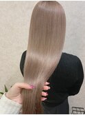 「ハイトーンミルクティーベージュ」