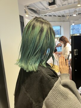 トレス(TRESS) 外ハネレイヤー ボブレイヤー ハイライト インナーカラー