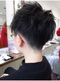 刈り上げ女子　スパイキーショート