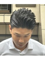 ビジネスヘア　ツーブロック　フェード
