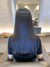 酸性ストレートで髪の毛に優しく、髪質改善。