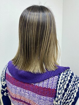 ランプ(Lamp) くびレイヤーグレーベージュニュアンスカラー白髪染め白髪ぼかし