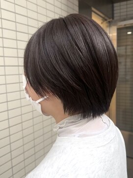 ラウレア(LAULEA) ショートカット/ハンサムショート/ショートヘア/ベージュ/艶髪