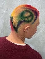 カー(KAH)&nbsp;坊主カラー　派手髪　デザインカラー