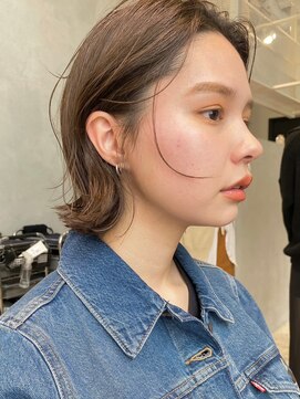 ノイカーム(noi Calm) 顔周りレイヤーカットくびれヘアミルクティーベージュカラー