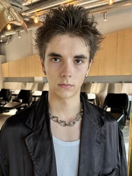 スクリーン(SCREEN) MEN’S HAIR/波巻ツイストスパイラル/フェザーパーマ/三ノ宮