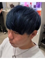 サンクチュアリー 南森町店(Sanctuary)&nbsp;鮮やかブルーカラー