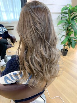 ロビー(LOBBY) 『LOBBY』田野上　グラデーション×ミルクティーベージュ